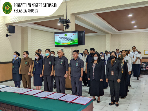 PEMBACAAN DAN PENANDATANGANAN PAKTA INTEGRITAS SELURUH APARATUR PENGADILAN NEGERI SIDOARJO TAHUN 2023